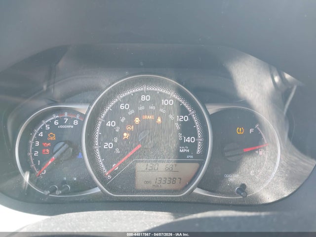 VNKJTUD3XFA052141 Toyota YARIS L