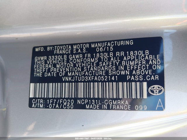 VNKJTUD3XFA052141 Toyota YARIS L