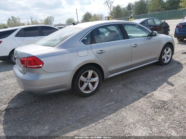 44817580 :رقم المزاد ، 1VWBH7A35DC011693 vin ، 2013 Volkswagen Passat 2.5l Se مزاد بيع