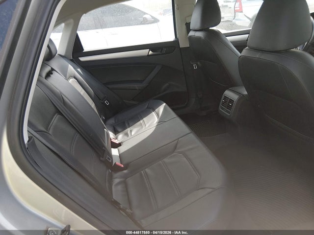 44817580 :رقم المزاد ، 1VWBH7A35DC011693 vin ، 2013 Volkswagen Passat 2.5l Se مزاد بيع