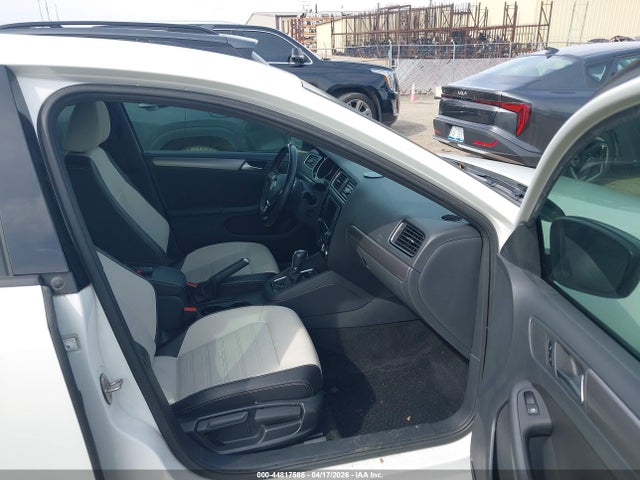 Aukcja sprzedaży 2016 Volkswagen Jetta 1.8t Sport, vin: 3VWD17AJXGM403924, numer aukcji: 44817585