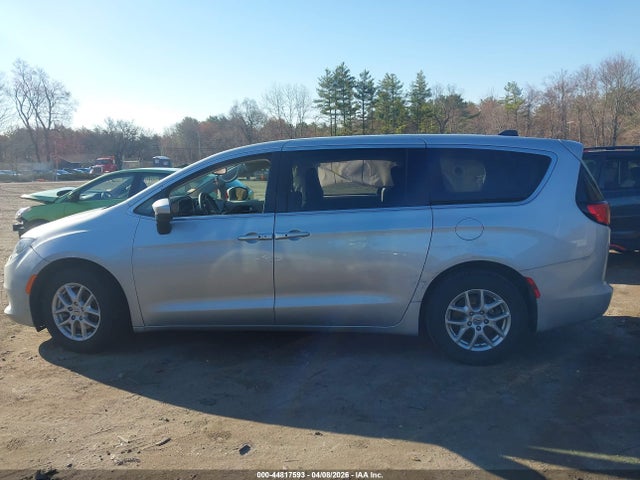 2023 Chrysler Voyager Lx მანქანა იყიდება აუქციონზე, vin: 2C4RC1CG7PR617005, აუქციონის ნომერი: 44817593