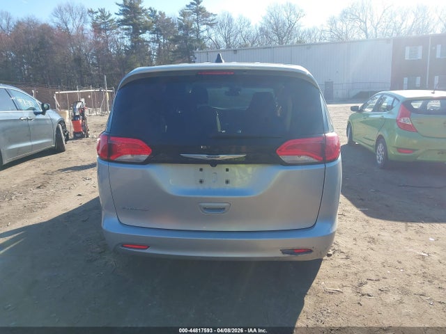 2023 Chrysler Voyager Lx მანქანა იყიდება აუქციონზე, vin: 2C4RC1CG7PR617005, აუქციონის ნომერი: 44817593