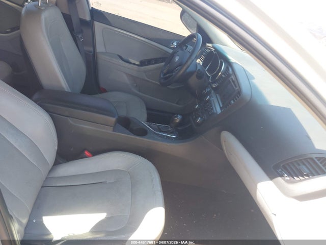 44817681 :رقم المزاد ، KNAGN4A71B5118872 vin ، 2011 Kia Optima Ex مزاد بيع