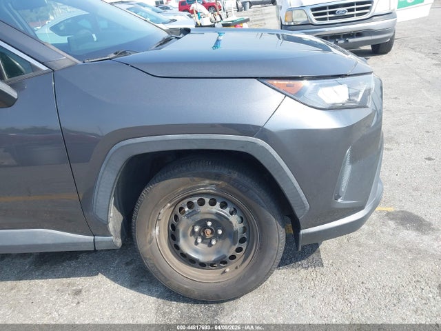 2T3G1RFV3LW105294 Toyota RAV4 LE