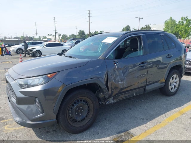 2T3G1RFV3LW105294 Toyota RAV4 LE