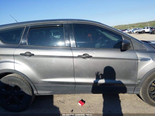 2014 Ford Escape S მანქანა იყიდება აუქციონზე, vin: 1FMCU0F72EUE39122, აუქციონის ნომერი: 44817705