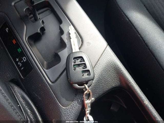 Продажа на аукционе авто 2017 Toyota Rav4 Le, vin: 2T3BFREV1HW588174, номер лота: 44817754