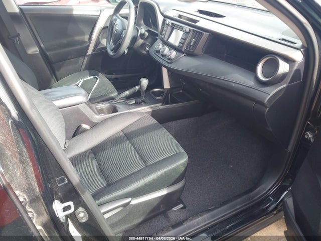 Продажа на аукционе авто 2017 Toyota Rav4 Le, vin: 2T3BFREV1HW588174, номер лота: 44817754