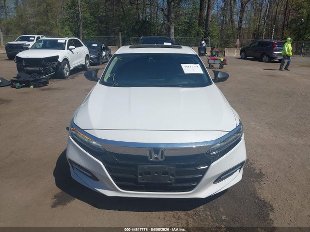 Продажа на аукционе авто 2020 Honda Accord Hybrid Touring, vin: 1HGCV3F90LA003826, номер лота: 44817778