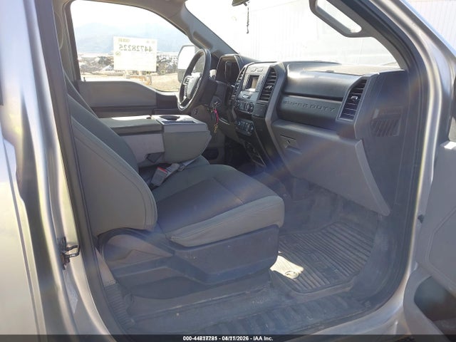 1FT8W3BT5KEE92900 Ford F-350 Xl
