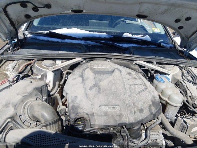 Продажа на аукционе авто 2017 Audi A4 2.0t Premium, vin: WAUANAF46HN062858, номер лота: 44817784