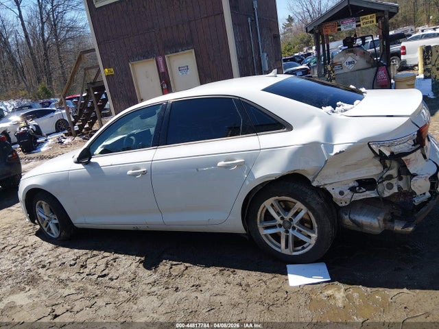 Продаж на аукціоні авто 2017 Audi A4 2.0t Premium, vin: WAUANAF46HN062858, номер лоту: 44817784