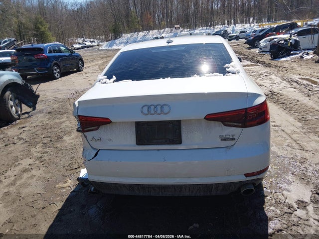 Продажа на аукционе авто 2017 Audi A4 2.0t Premium, vin: WAUANAF46HN062858, номер лота: 44817784