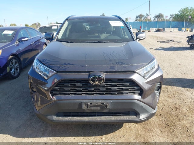 Toyota Rav4 Xle 2021 JTMW1RFV0MJ022563 Image 12