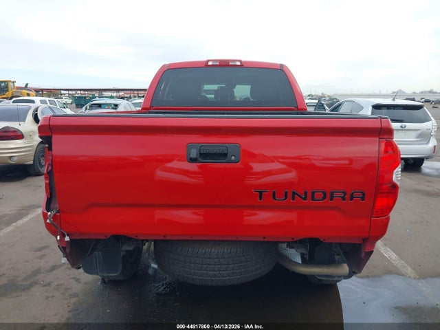 5TFUY5F11KX800548 Toyota Tundra Sr5 5.7l V8