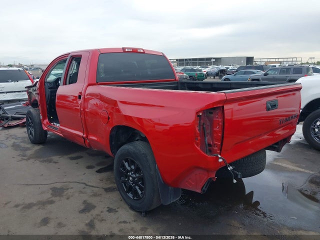 5TFUY5F11KX800548 Toyota Tundra Sr5 5.7l V8