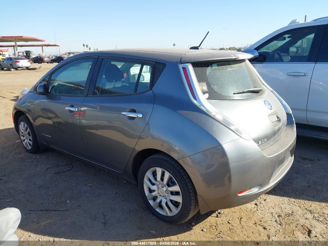2015 NISSAN LEAF 1N4AZ0CPXFC330566 Photo 2