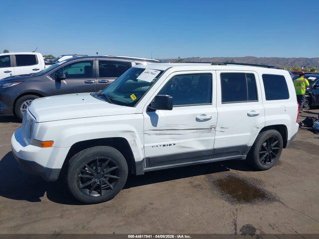 2015 Jeep Patriot Altitude Edition მანქანა იყიდება აუქციონზე, vin: 1C4NJPBA5FD400672, აუქციონის ნომერი: 44817841