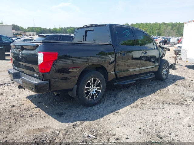 44817923 :رقم المزاد ، 1N6AA1EFXMN520555 vin ، 2021 Nissan Titan Sv 4x2 مزاد بيع