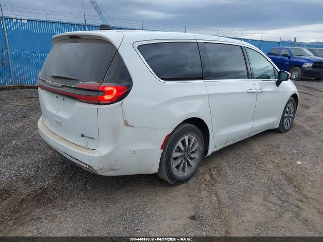 2023 CHRYSLER PACIFICA HYBRID 2C4RC1L74PR575716 Photo 3