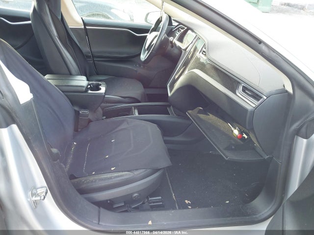 2013 TESLA MODEL S 5YJSA1CG8DFP03521 Photo 4