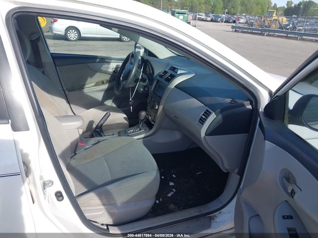44817994 :رقم المزاد ، 2T1BU4EE9CC793799 vin ، 2012 Toyota Corolla Le مزاد بيع