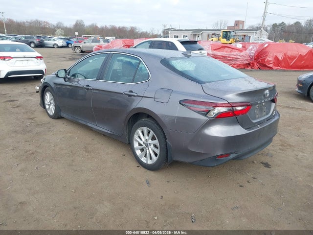 44818032 :رقم المزاد ، 4T1C11BK4RU113451 vin ، 2024 Toyota Camry Le مزاد بيع