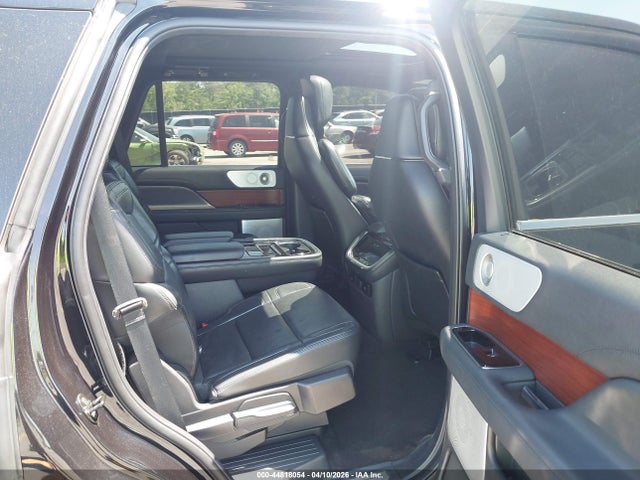 44818054 :رقم المزاد ، 5LMJJ2LTXNEL01395 vin ، 2022 Lincoln Navigator Reserve مزاد بيع