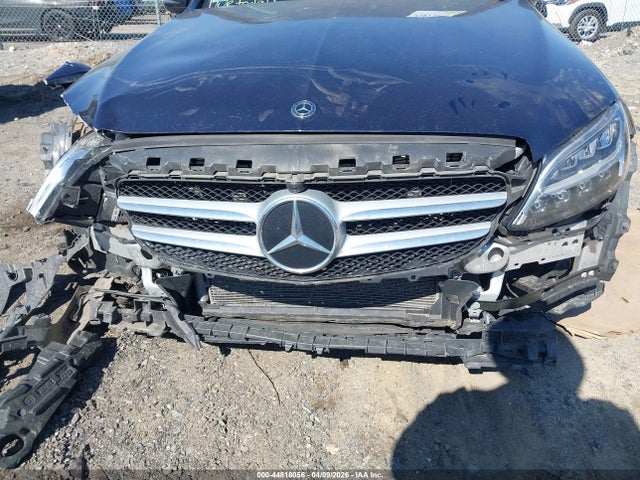 44818056 :رقم المزاد ، W1KWF8EB0MR648995 vin ، 2021 Mercedes-benz C 300 4matic مزاد بيع