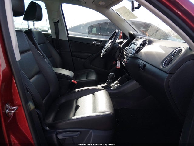 44818066 :رقم المزاد ، WVGBV3AX3EW120138 vin ، 2014 Volkswagen Tiguan Se مزاد بيع