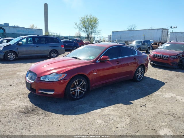 2010 JAGUAR XF SAJWA0GB9ALR66542 Photo 1
