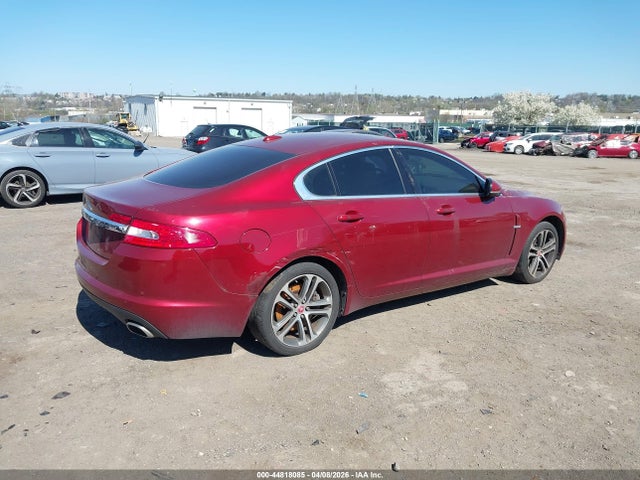 2010 JAGUAR XF SAJWA0GB9ALR66542 Photo 3
