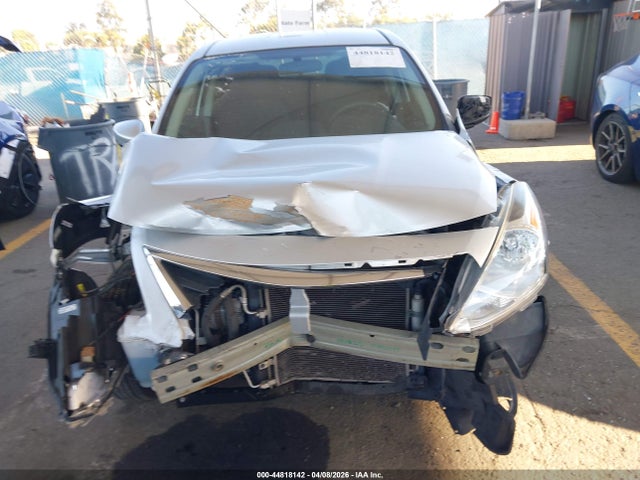 3N1CN7AP3JK440441 Nissan Versa 1.6 Sv