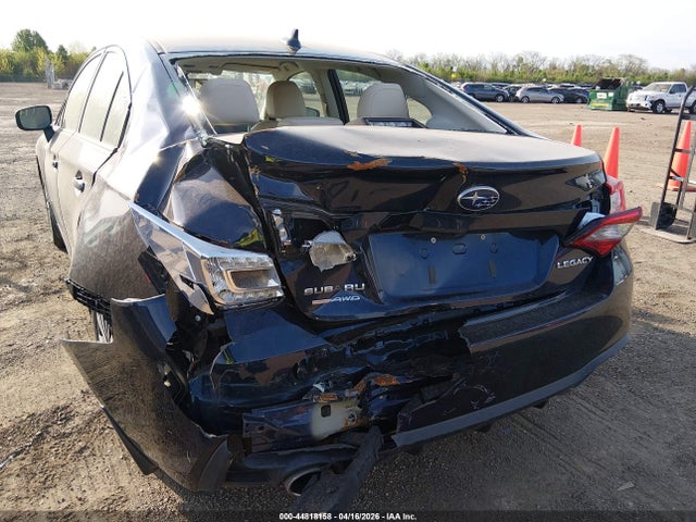 2018 Subaru Legacy 2.5i Premium მანქანა იყიდება აუქციონზე, vin: 4S3BNAF64J3005083, აუქციონის ნომერი: 44818158