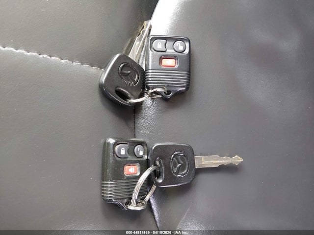 44818169 :رقم المزاد ، 4F2CZ96184KM11289 vin ، 2004 Mazda Tribute Es V6 مزاد بيع