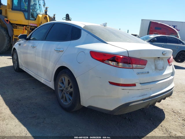 5XXGT4L38KG288225 KIA Optima Lx
