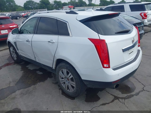 44818233 :رقم المزاد ، 3GYFNBE37GS543675 vin ، 2016 Cadillac Srx Luxury Collection مزاد بيع