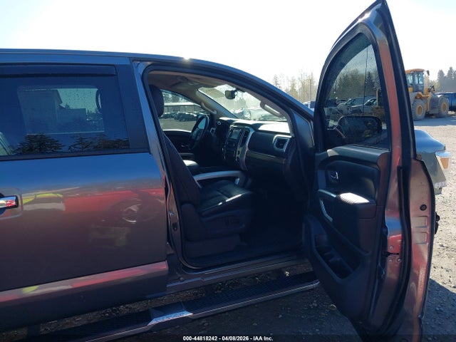 1N6AA1E56JN540546 Nissan Titan Sl