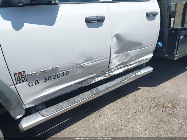 44818260 :رقم المزاد ، 3C7WRNFL7KG672072 vin ، 2019 Ram 5500 Chassis Tradesman/slt/laramie/limited مزاد بيع
