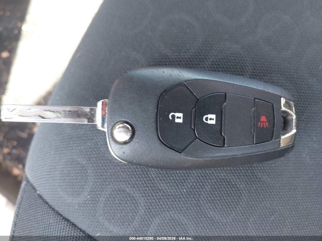 KL7CJKSB4MB318182 Chevrolet Trax Fwd Ls