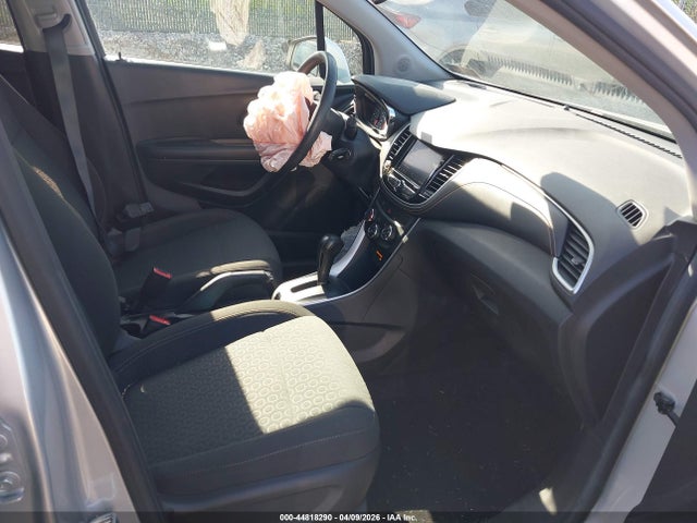 KL7CJKSB4MB318182 Chevrolet Trax Fwd Ls