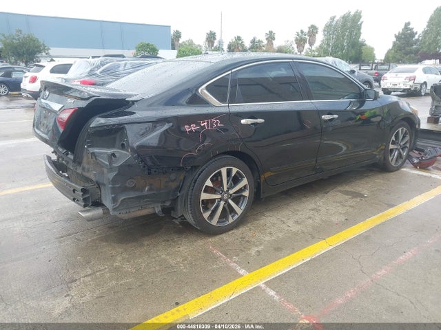 1N4AL3AP0HC115626 Nissan Altima 2.5 Sr