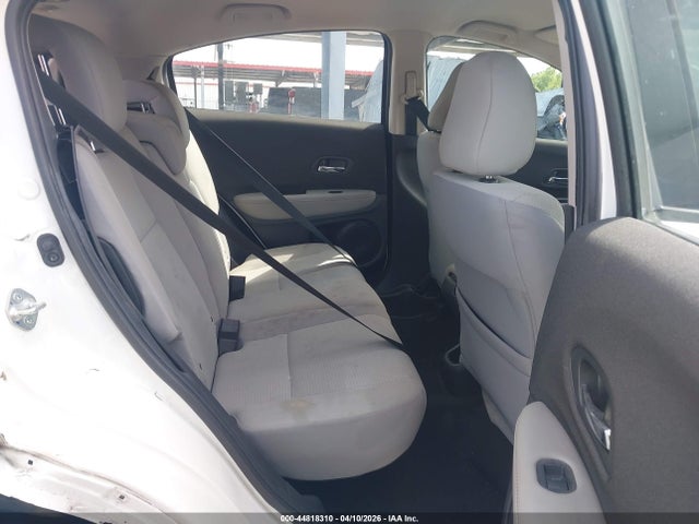 Продажа на аукционе авто 2022 Honda Hr-v 2wd Lx, vin: 3CZRU5H32NM724990, номер лота: 44818310