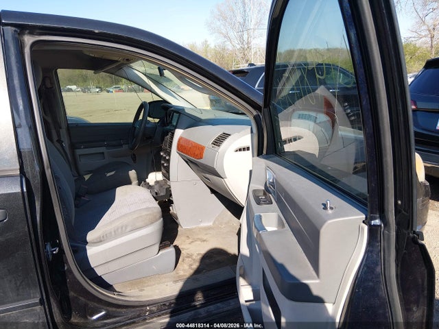 Продажа на аукционе авто 2008 Chrysler Town & Country Lx, vin: 2A8HR44H18R665726, номер лота: 44818314