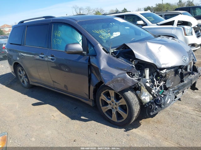 2017 TOYOTA SIENNA 5TDXZ3DC8HS830468