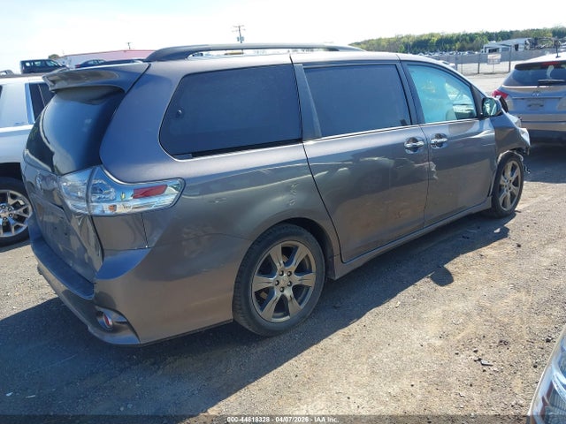 2017 TOYOTA SIENNA 5TDXZ3DC8HS830468 Photo 3