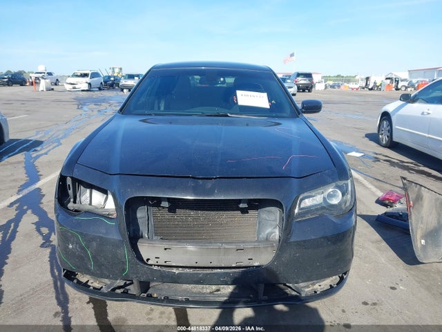 44818337 :رقم المزاد ، 2C3CCABG0FH766288 vin ، 2015 Chrysler 300 300s مزاد بيع