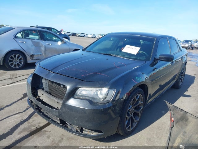 44818337 :رقم المزاد ، 2C3CCABG0FH766288 vin ، 2015 Chrysler 300 300s مزاد بيع