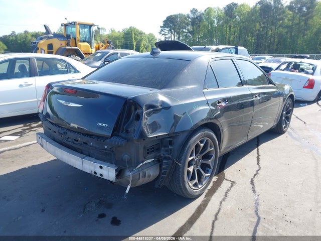 44818337 :رقم المزاد ، 2C3CCABG0FH766288 vin ، 2015 Chrysler 300 300s مزاد بيع
